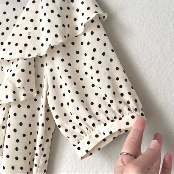 \Madewell\• V-Neck Silk Ruffle Top - Picture 7 of 16